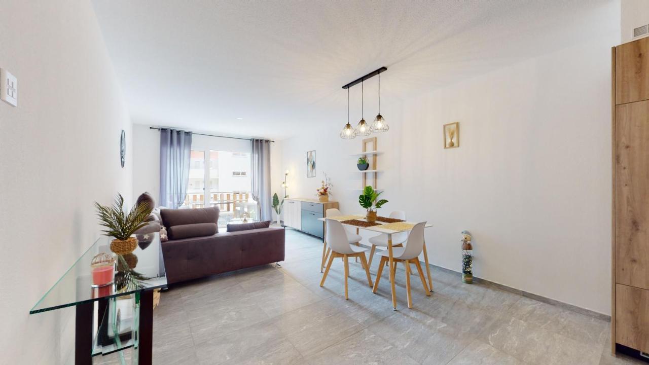 Apartment With Sauna And Mountain View Loèche-les-Bains Extérieur photo