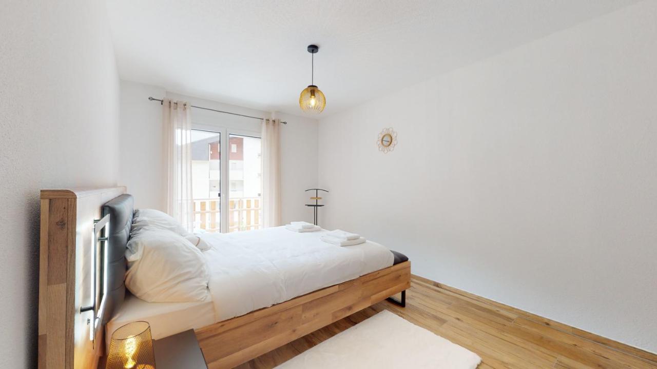 Apartment With Sauna And Mountain View Loèche-les-Bains Extérieur photo