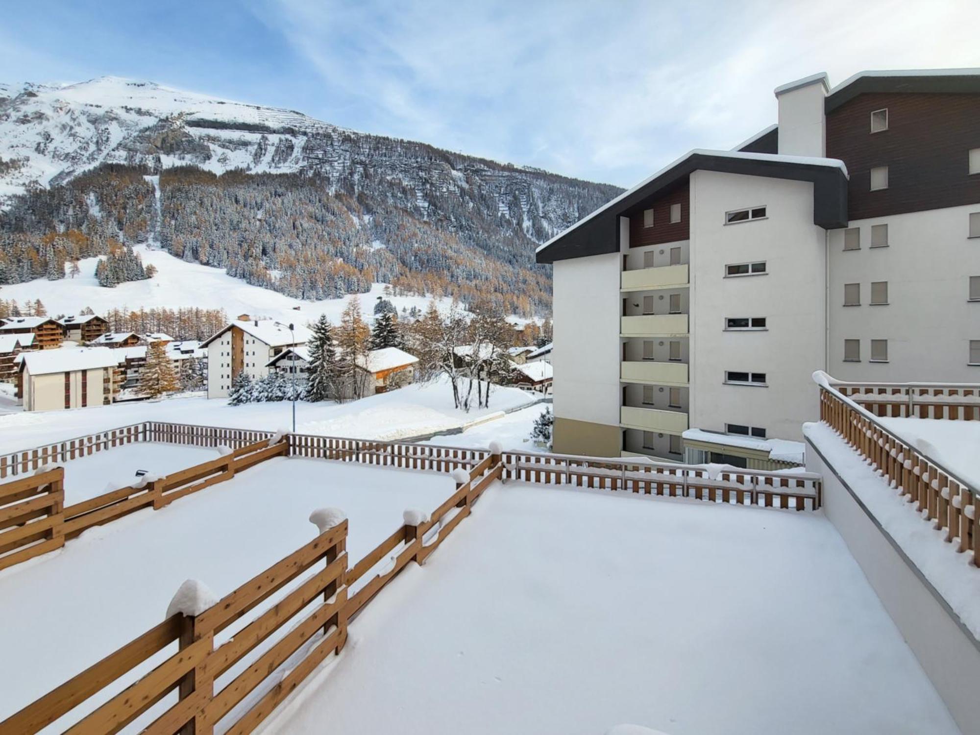 Apartment With Sauna And Mountain View Loèche-les-Bains Extérieur photo